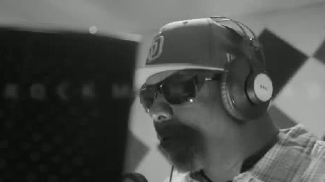 ROCK MUHAMMAD - RISE TO THE TOP - OFFICIAL VIDEO
